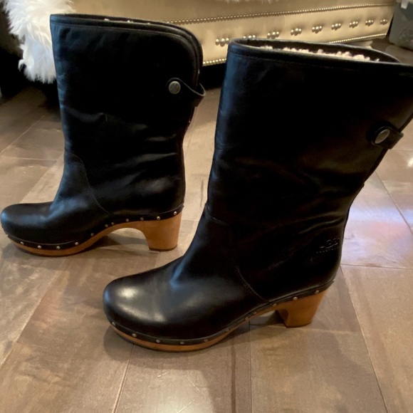 UGG Black Lynnea 1958 Shearling Clog Boots - Picture 2 of 16